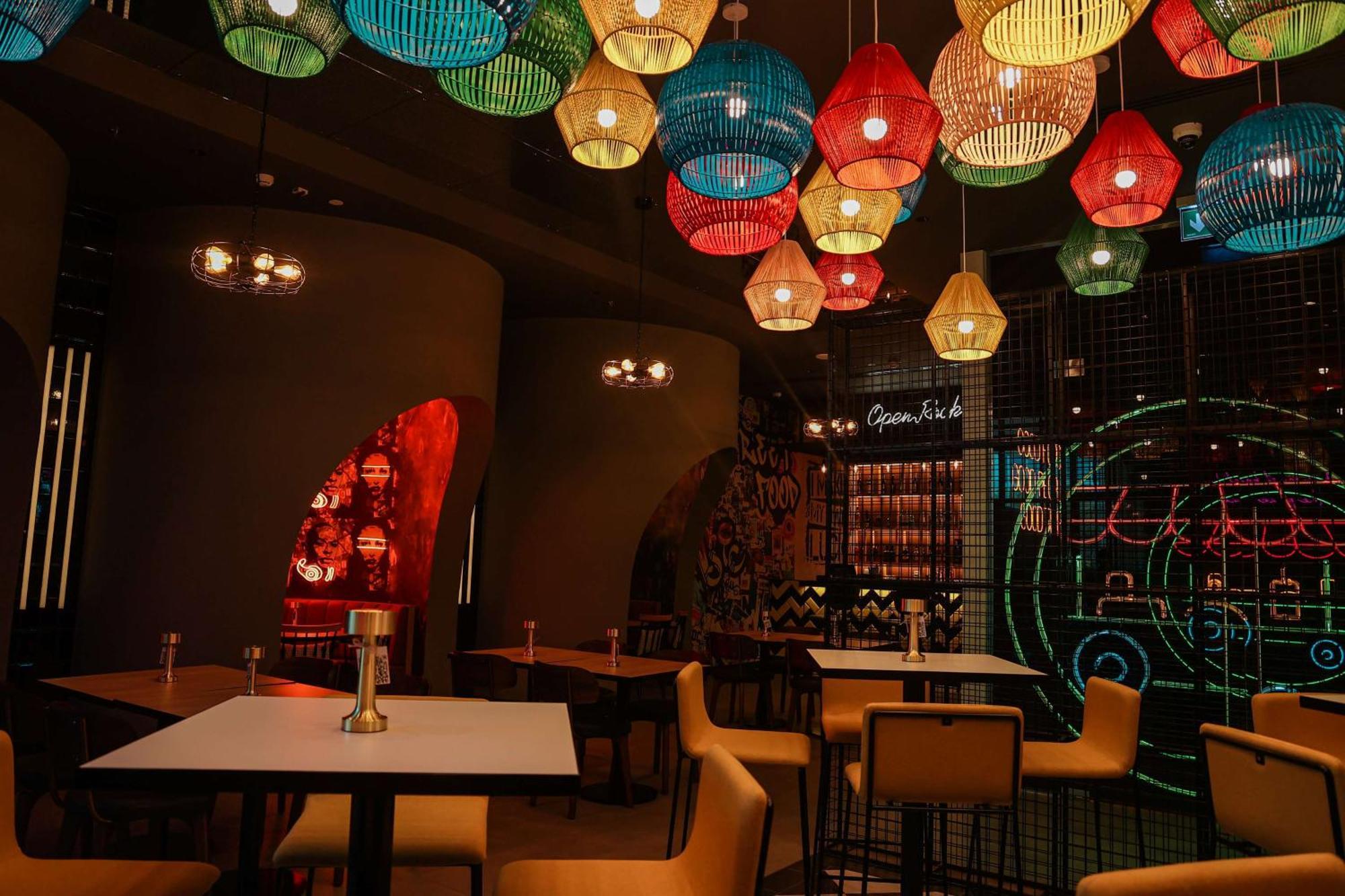 Doubletree By Hilton Fujairah City Exterior photo Interior of the restaurant